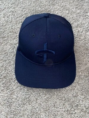 Sombrero con cierre a presión con bandera sueca símbolo desconocido azul Foto 1 de 4