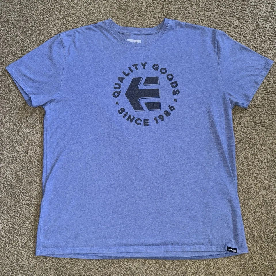 Camisa Etnies De Colección Para Hombres 2XL Patinador Skateboarding Y2K Clásica Logo Camiseta Azul 00s Foto 1 de 4