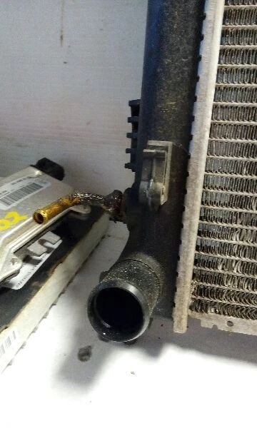 Radiador Kia Forte 11-13 Foto 1 de 4