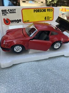Burago Porsche 911 S 1/24 Diecast Red - Picture 1 of 12