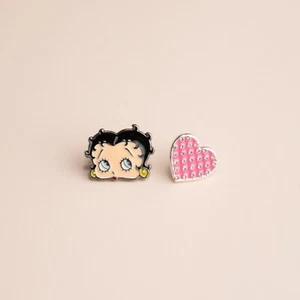 Cute Betty Boop® Girl Pink Heart Cartoon Retro 80s Nostalgia Stud Earrings Gift - Picture 1 of 1