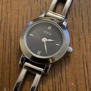 Reloj de cuarzo para dama Guess G55100l funciona con batería - Imagen 1 de 6