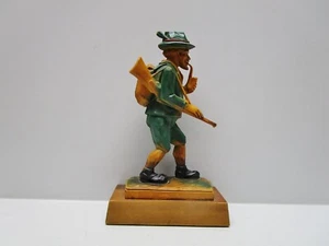 Vintage - German/Swiss Pipe Smoking Hunter - Plastic/Resin Figure & Wood Base - Picture 1 of 6