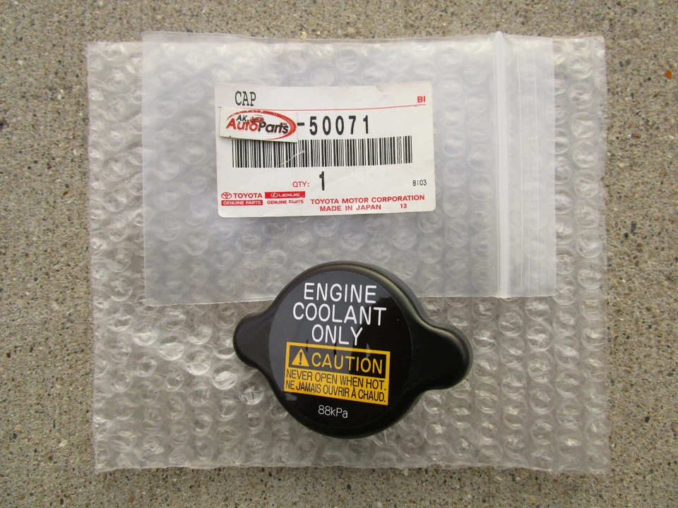 92 - 95 LEXUS SC300 / SC400 2D COUPE RADIATOR FLUID FILLER CAP OEM BRAND NEW - Image 1 of 3