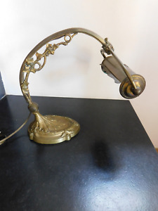 Lampe de bureau col de cygne dite de piano en bronze et laiton inclinable