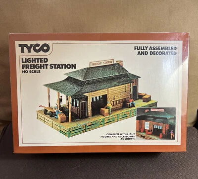Vintage 1975 TYCO HO Scale Lighted Freight Station #906 In Original Box sealed - Image 1 of 4