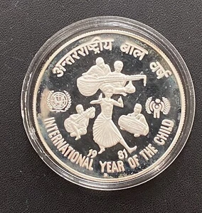 Indien 100 Rupien 1981 Jahr des Kindes PP Silbermünze - Bild 1 von 4