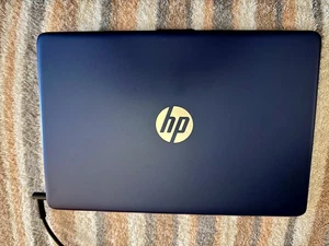 HP Stream 11-ak0501sa 2GB Ram / 32 SSD - With charger - Picture 1 of 12