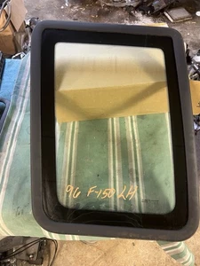1992-1996 f-150 f-250 f-350extended cab LH drivers quarter fixed window OEM - Picture 1 of 5