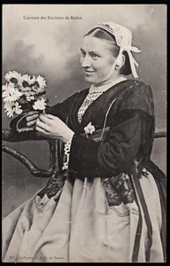 Costume From The Surroundings of Redon France Postcard - Picture 1 of 2