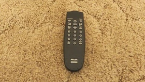 Control remoto de TV Philips Magnavox RC0702/04 PS1944 TR2503 TS2546 TS2746 XR2503 - Imagen 1 de 2