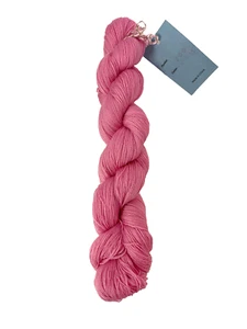 Yarn Place TOUCH - Pink 209 Cashmere/Tencel/Merino Wool 62.5 grams 820 yds - Picture 1 of 1