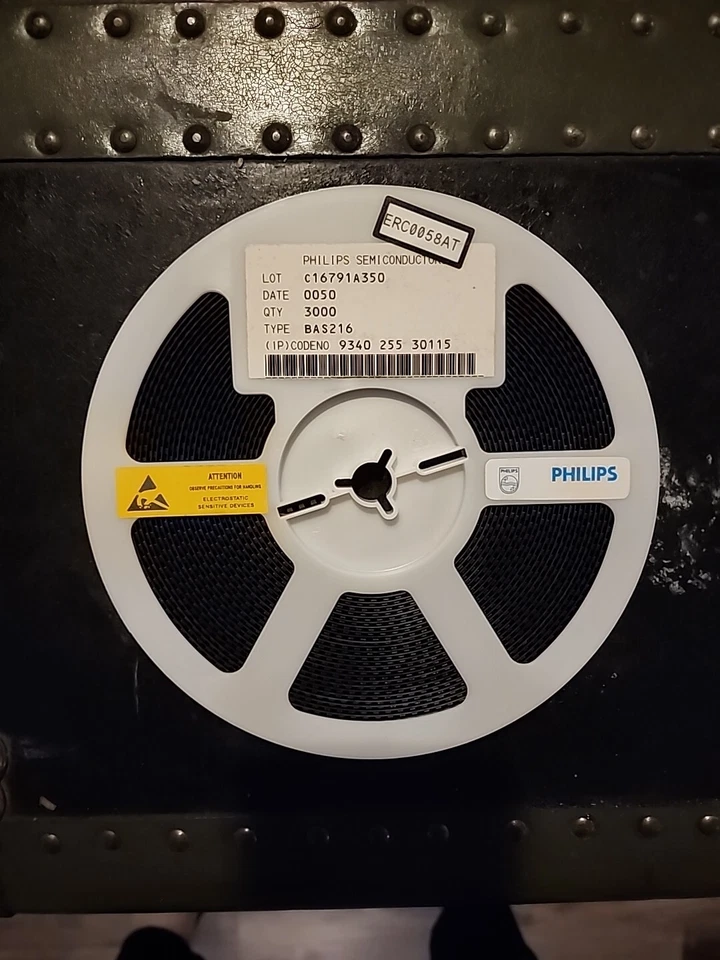 Philips BAS216 黑色 开关二极管 3,000) 新旧货! 20 卷轴可用!  — 第 1/2 张图片