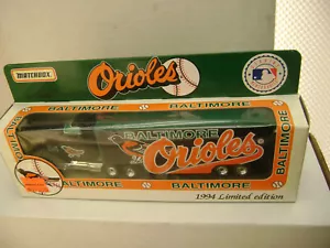 1994 MATCHBOX SUPERFAST KENWORTH T600 BALTIMORE ORIOLES TEAM TRUCK & TRAILER NEW - Picture 1 of 3