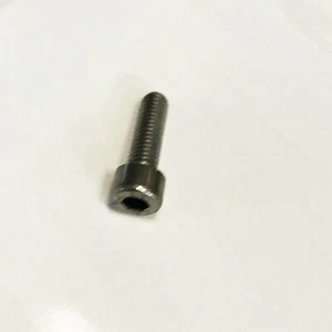 Vite in acciao inox A2 testa cilindrica a brugola M4-0,7 X 10 scatola di 400 pz - Foto 1 di 1