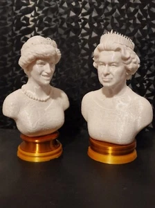Two Busts Elizabeth II Alexandra Mary Queen and Diana Princess of Wales Figurine - Picture 1 of 11