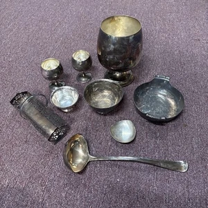 Large lot of Vintage Silver Plate & Metal items - Various Companies. - Picture 1 of 19