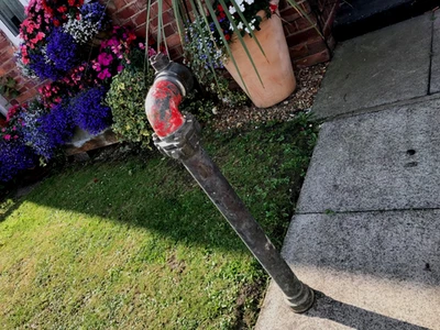 ANTIKES VINTAGE MESSING HYDRANTEN STANDROHR GARTENFUNKTION SAMMLERSTÜCK SCHÖN - Bild 1 von 4