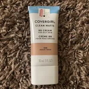 Covergirl Clean Matte BB Cream For Oily Skin (540 Medium) - Picture 1 of 3
