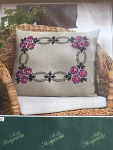 Pillow Cover Embroidery Kit Made In Sweden - Picture 1 of 6