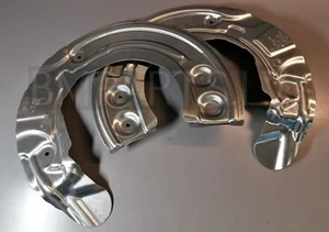 NEU ORIGINAL BMW G30 G31 G11 BREMSSCHUTZBLECH VORNE PAAR 6861797 & 6861798 - Bild 1 von 12