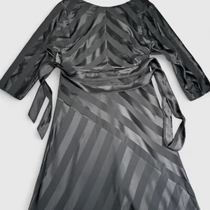 Phase Eight Women's Black Striped Satin Wrap Dress Long Sleeve Elegant Size 12 - Picture 1 of 16