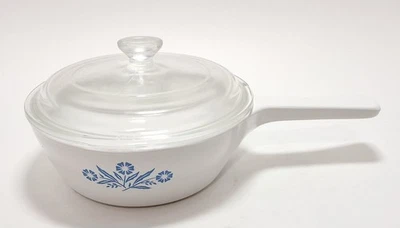 Sartén para salsa de colección Corning Ware azul aciano/P-81-B/1 pinta con tapa de vidrio~EE. UU.~¡USADA EN EXCELENTE ESTADO! Foto 1 de 4