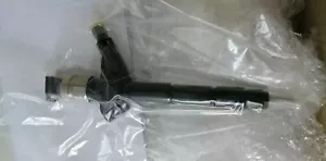 Nuevo Inyector Diesel Denso para Nissan Navara YD25 3.0L Euro IV 095000-6240 VM00D - Imagen 1 de 6