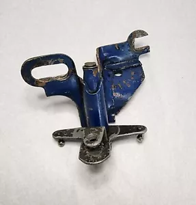 Vintage VW Type 3 Carburetor Linkage Bracket with Pivot - Picture 1 of 6