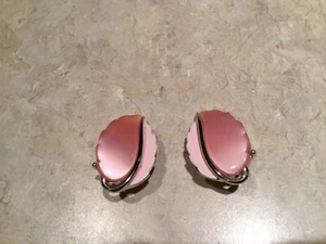 Beautiful Vintage Clip on Earrings Pink Leaf Shape Flowers Silver Tone - 1 1/4” - Picture 1 of 6