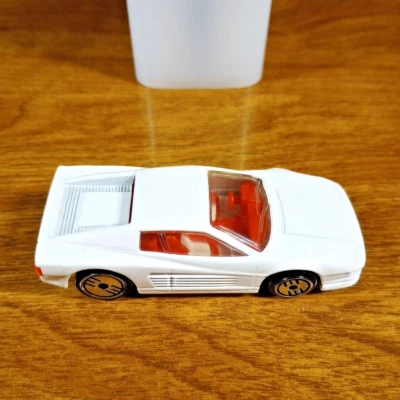 风火轮蓝卡法拉利 Testarossa 白色 Chrome Ultra Hots UH 马来西亚 1987 — 第 1/4 张图片