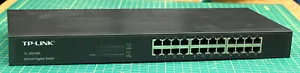 TP-Link TL-SG1024 24-Port 1000Mbps Gigabit Ethernet Rack-Mount Switch - Picture 1 of 5
