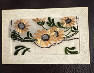 Charming Vintage Embroidered Postcard - Bonne Annee Carte Postage Paris - Picture 1 of 3