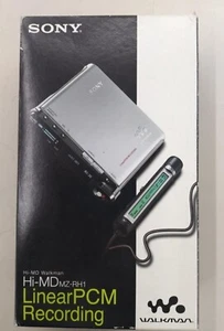 Sony MZ-RH1 S Hi-MD Walkman Silver MiniDisc/MP3 Digital Music Player Linear PCM - Picture 1 of 14