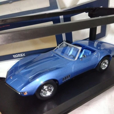 Chevrolet Corvette 1969 convertible Norev 1/18 modelo de coche azul Foto 1 de 4