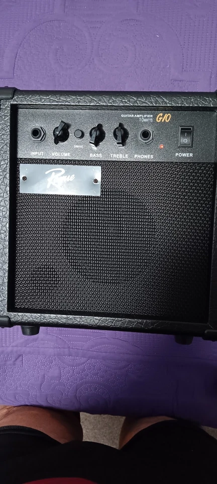 Rogue G10 10W 吉他放大器 全新 吉他套装 — 第 1/3 张图片