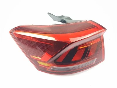 LUZ TRASERA VOLKSWAGEN T-ROC 2024 LADO PASO IZQUIERDO 5 PUERTAS HATCHBACK 2GA945095D Foto 1 de 4