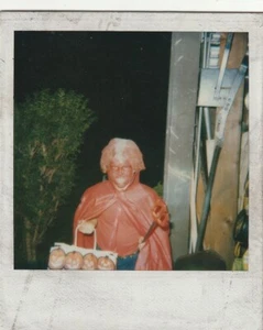 VINTAGE PHOTO/POLAROID: KID IN DEVIL HALLOWEEN COSTUME - Picture 1 of 1