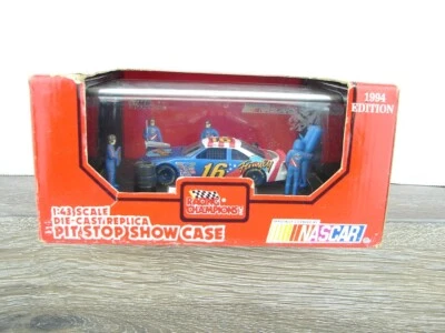 Racing Champions NASCAR 1:43 Diecast Pit Stop Showcase Ted Musgrave #16 1994 - Image 1 of 4