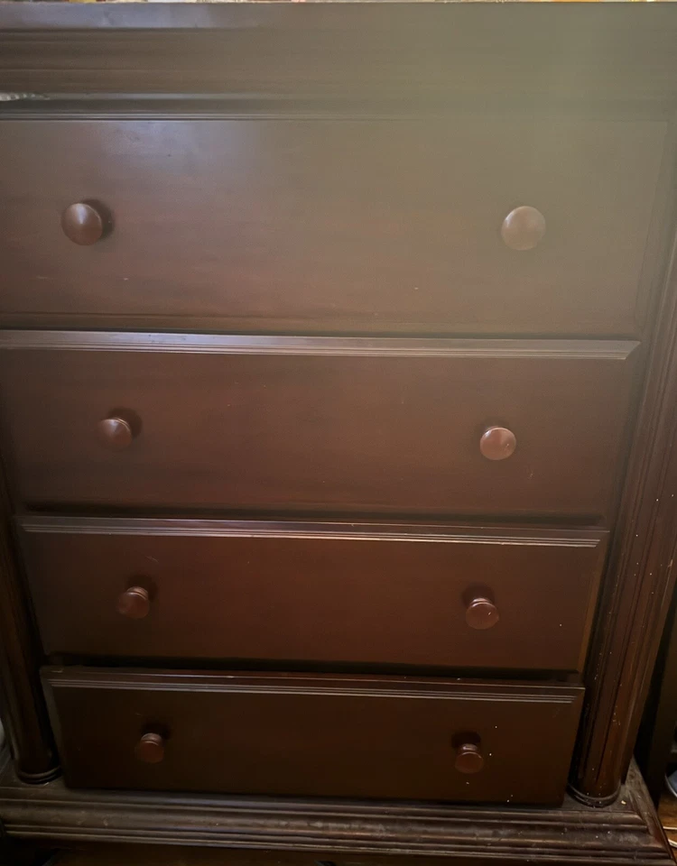 Cómoda Raymor And Flanagan marrón chocolate Foto 1 de 1