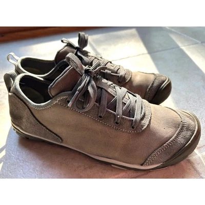 Tenis de cuero Keen con cordones Hush Lea CNX gris verde para mujer 10  Foto 1 de 4