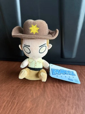 Peluche The Walking Dead - Rick Grimes - Funko Mopeez Foto 1 de 2