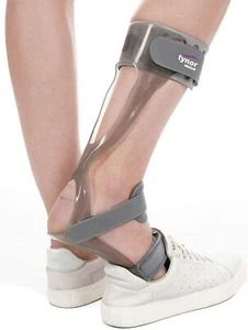 Tynor AFO Foot Drop Brace Splint Ankle Orthosis Leaf Spring Plantar Flexion - Picture 1 of 6