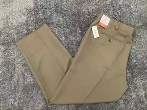Van Heusen Traveler Dress Pants Straight Fit Premium Non Iron Men’s Size 40x29 - Picture 1 of 11