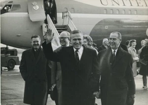Belgium Brussels airport NASA Astronaut Frank Borman arrival Old Photo 1969 - Picture 1 of 3
