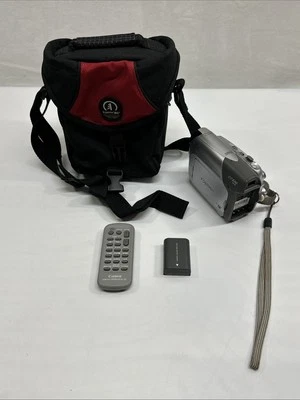 Canon ZR830  MiniDV Video Camcorder Silver With Remote Tested and Working! - Image 1 of 4