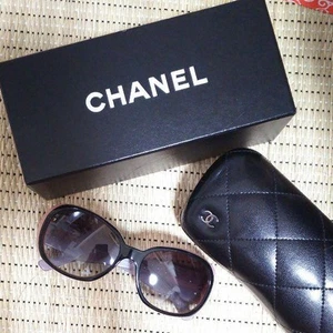CHANEL 5113-A Pink Frame Sunglasses 56-16-130 - Picture 1 of 4