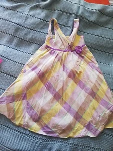 Kleid 7/8 Jahre. Schönes leichtes Kleid in schönen Pastellfarben.  - Bild 1 von 1