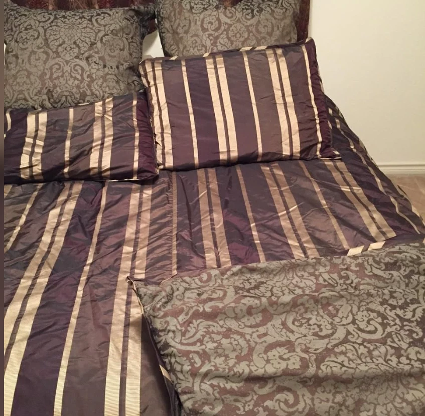 Horchow Queen Duvet, reversible w/ euroshams (qty 2) and reg. shams (qty 2)  - Image 1 of 1