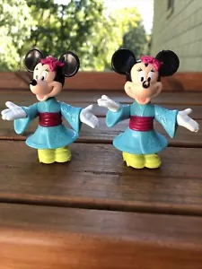 Disney Epcot Center Minnie Mouse Geisha Mädchen beweglich 2er Set Mini Figuren - Bild 1 von 7
